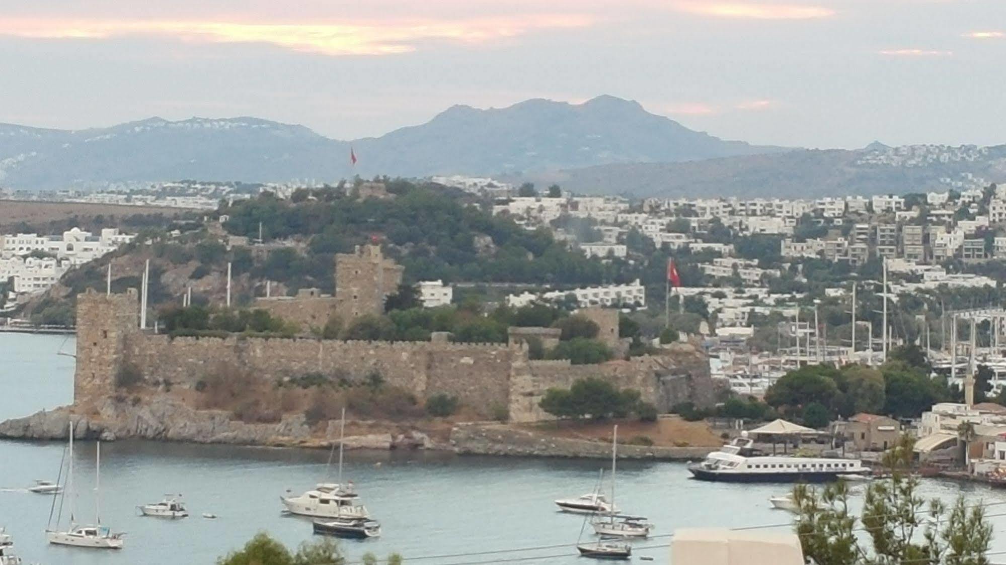 Emelce Apart Bodrum Exteriér fotografie